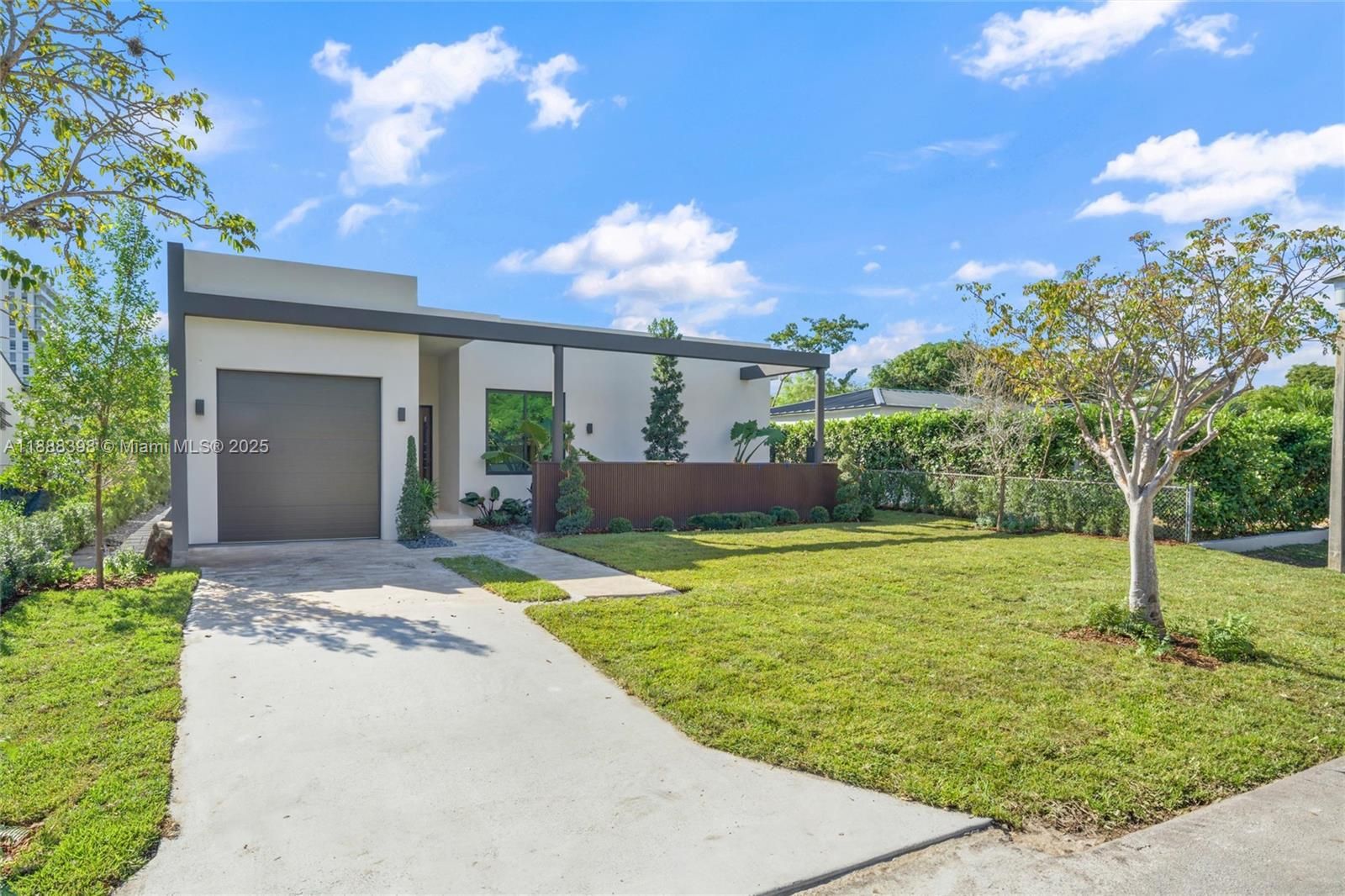 270 NE 46th St, Miami, FL 33137